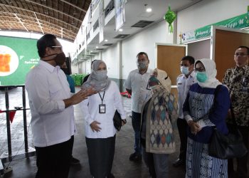 Kunjungi Lumbung Pangan Jatim, Kemen-PAN & RB Apresiasi Free Ongkir dan Pengendali Inflasi