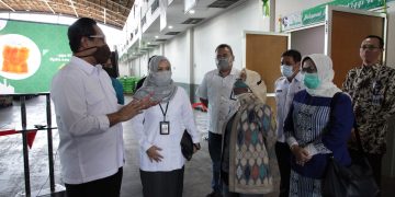 Kunjungi Lumbung Pangan Jatim, Kemen-PAN & RB Apresiasi Free Ongkir dan Pengendali Inflasi