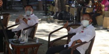 Ambil Nomor Urut, Pasangan Eri-Armuji Datang Lebih Awal