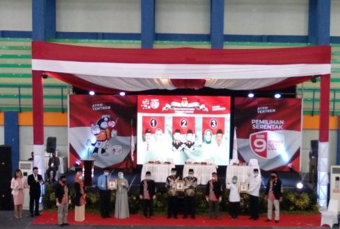 Superketat, Pengundian Nomor Paslon Pilkada Lamongan Sempat Larang Wartawan Masuk