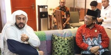 Perkembangan Terbaru Kasus Penusukan terhadap Syekh Ali Jaber, Jaksa Kembalikan Berkas Tersangka kepada Penyidik