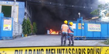 Pabrik Spare Part di Lamongan Terbakar