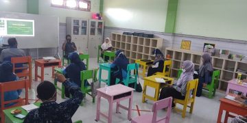 Gayeng dan Dinamisnya Para Guru ini Diskusikan Relasi Media