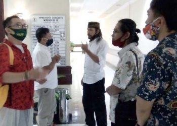 pedagang hitech mall