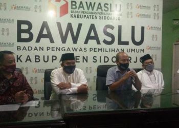 Jumpa pers BHS usai menjalani pemeriksaan di Bawaslu