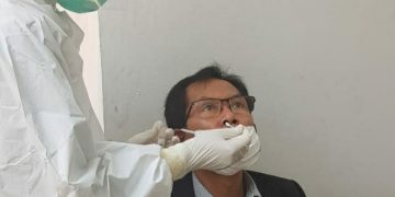 Pimpinan dan Anggota DPRD Surabaya plus Ratusan Karyawan Jalani Tes Swab