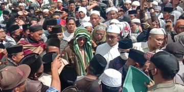 Diduga Jadi Tempat Maksiat, Ribuan Massa dan Santri Desak Wisata Bukit Bintang Diminta Ditutup