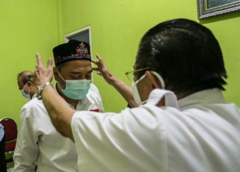 Eri Cahyadi di Masjid Cheng Ho