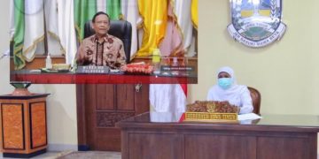 Soal Omnibus Law, Khofifah Minta ASN Tangkal Hoax