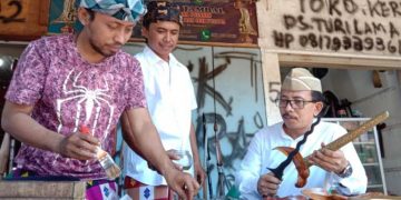 Pedagang Keris Surabaya