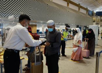 Penumpang di Bandara Juanda, Sidoarjo