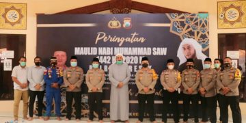 Syekh Ali Jaber Sejukkan Hati Ratusan Personel Polres