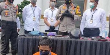 Tembak mati pembacok polisi