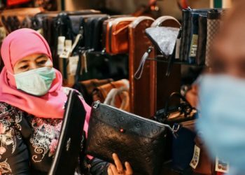 Terima Keluhan Pelaku UMKM Tanggulangin, Dwi Astutik Siap Kuatkan Ekonomi Perajin