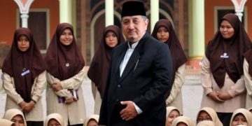 Pimpinan Ponpes Gontor, KH Abdullah Syukri Meninggal