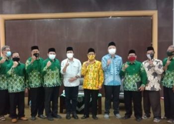 Silaturahmi ke PDM Gresik, Qosim-Alif Diminta Tak Ingkar Janji
