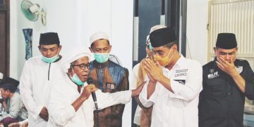 Peduli Sesama, Machfud Arifin-Mujiaman Didoakan Ulama Menjadi Pemimpin Surabaya