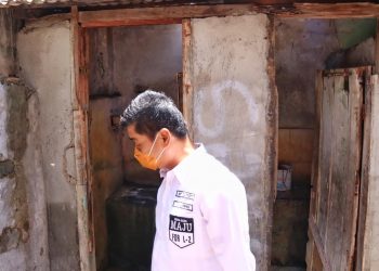 Blusukan Ke Gang Sempit, Mujiaman Tinjau MCK yang Tidak Memadai