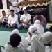 Cawabup Taufiqulbar saat menghadiri jamaah yasin dan tahlil waega Nadliyin Desa Wates Sidoarjo, yang digelar di kediaman Ustadz H. Iqbal atau Hj Emy, tokoh masyarakat Desa Wates.