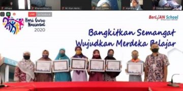 Peringati Hari Guru, Siswa Berlian School Vote Guru Terfavorit