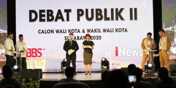 Santap Habis Pertanyaan Panelis, Machfud Arifin-Mujiaman Terus Unggul Debat Kedua