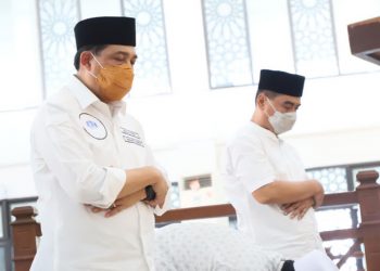 Paslon No 2: Machfud Arifin-Mujiaman