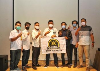 Cawawali Surabaya Mujiaman bersama Relawan Pemenangan Pilkada Sayap Pemuda (Persada) PKS Kota Surabaya