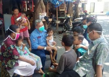 PJB Gresik Peduli Pembelajaran Anak Jalanan di Terminal Gubernur Suryo