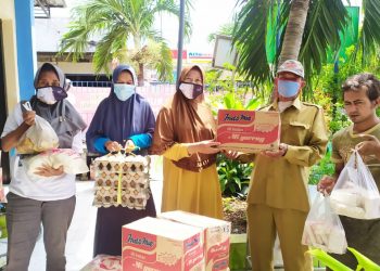 Respon Banjir, Buka Posko dan Dapur Umum