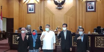 DPRD Surabaya Usulkan Pemberhentian Walikota Risma