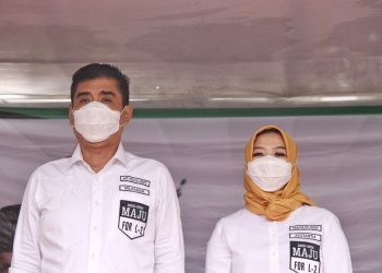 Mujiaman dan istrinya