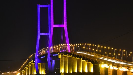 Malam Tahun Baru, Jembatan Suramadu Ditutup