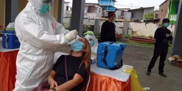 Bawaslu Test Swab Seluruh Petugas Pengawas TPS Surabaya