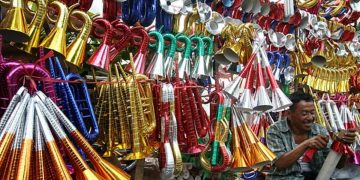 Jelang Tahun Baru, Wali Kota Larang Berjualan Terompet di Surabaya