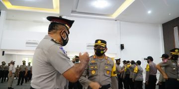Kasubbag Humas Polrestabes Surabaya dan 357 Personel Naik Pangkat