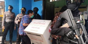 Vaksin Covid-19 dijaga ketat