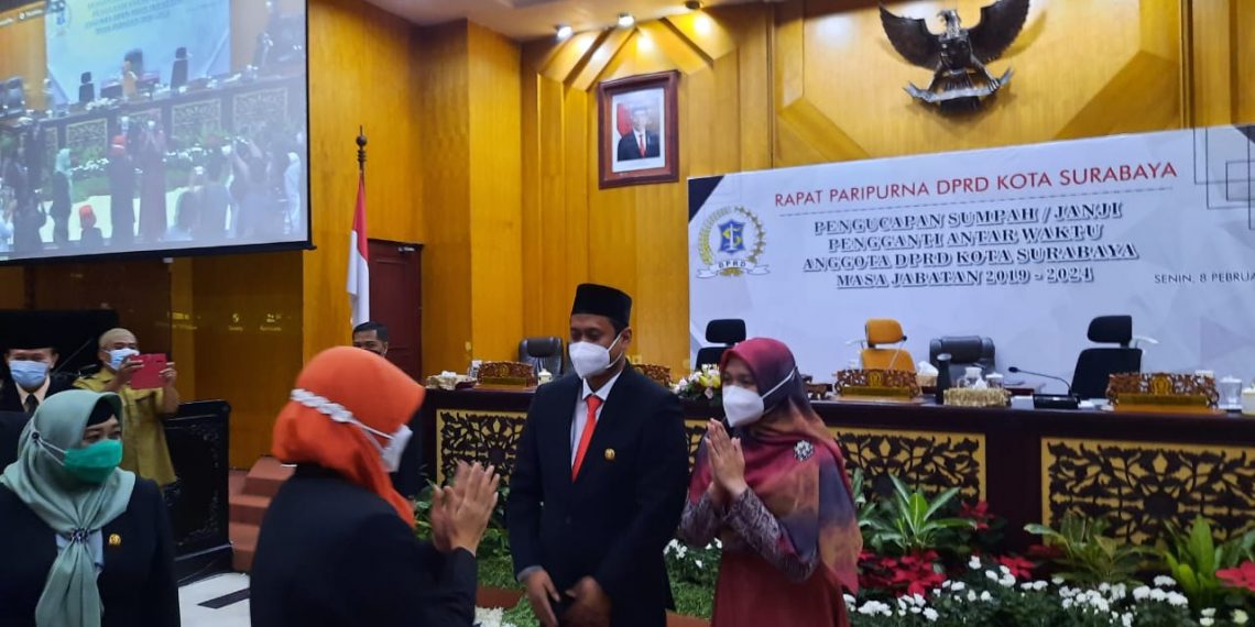 DPRD Kota Surabaya Melantik Pengganti Almarhum Ibnu Shobir