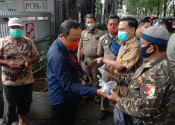 Warga Rungkut Kidul Keluhkan Pencemaran debu dari SIER