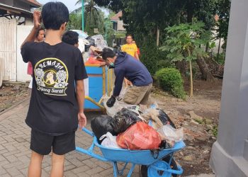 Peduli Lingkungan, Pemuda Millenial Banyuwangi Kampanye Kampung Bebas Sampah