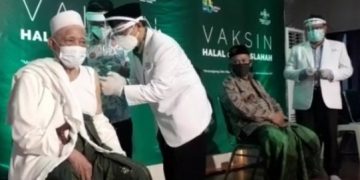 Sebanyak 98 Kiai NU Jatim Jalani Vaksin