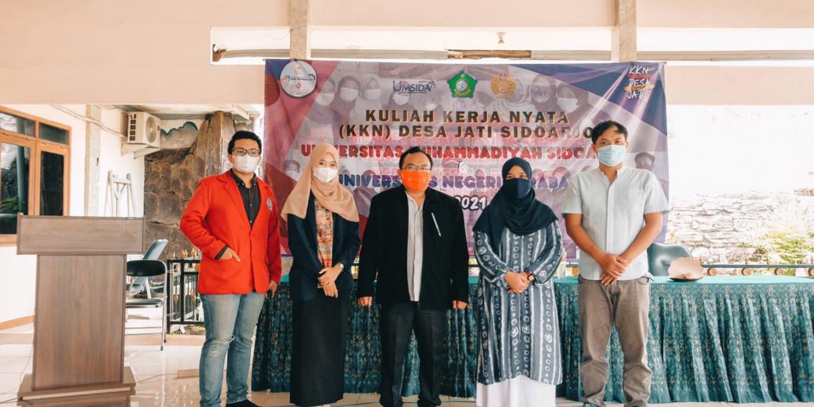 Titik Beratkan Pemberdayaan Masyarakat, Mahasiswa Umsida Gelar KKN di Desa Jati