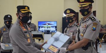 Kapolresta Sidoarjo Pimpin Sertijab Enam Perwira