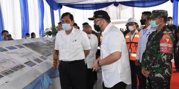 Luhut Panjaitan Tinjau Pembangunan Bandara di Kediri