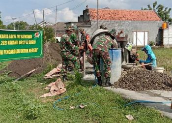 Babinsa Bangun Desa di Lamongan