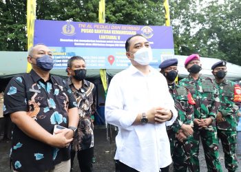 Pemkot Surabaya Salurkan Bantuan Korban Bencana Alam NTT bersama Lantamal V