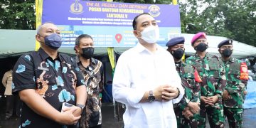 Pemkot Surabaya Salurkan Bantuan Korban Bencana Alam NTT bersama Lantamal V
