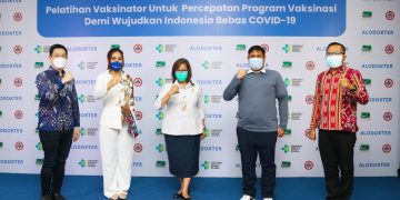 Dukung Percepatan Program Vaksinasi, ALODOKTER – ALOMEDIKA Berkolaborasi dengan Dinkes, Puslatkesda, dan IDI Dengan Pelatihan Vaksinator Terbesar di Indonesia