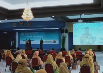 Prof Din Syamsudin, panggilan akrab Prof. K.H Muhammad Sirajuddin Syamsuddin ini hadir dalam acara Milad Aisyah ke 104 di Sidoarjo.