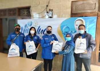 Lucy Kurniasari: Demokrat Surabaya Berbagi Peduli bersama Jurnalis Pokja Politik