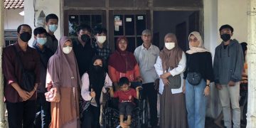 Lolos SBMPTN, Siswa SMAN 1 Glenmore Gelar Bakti Sosial